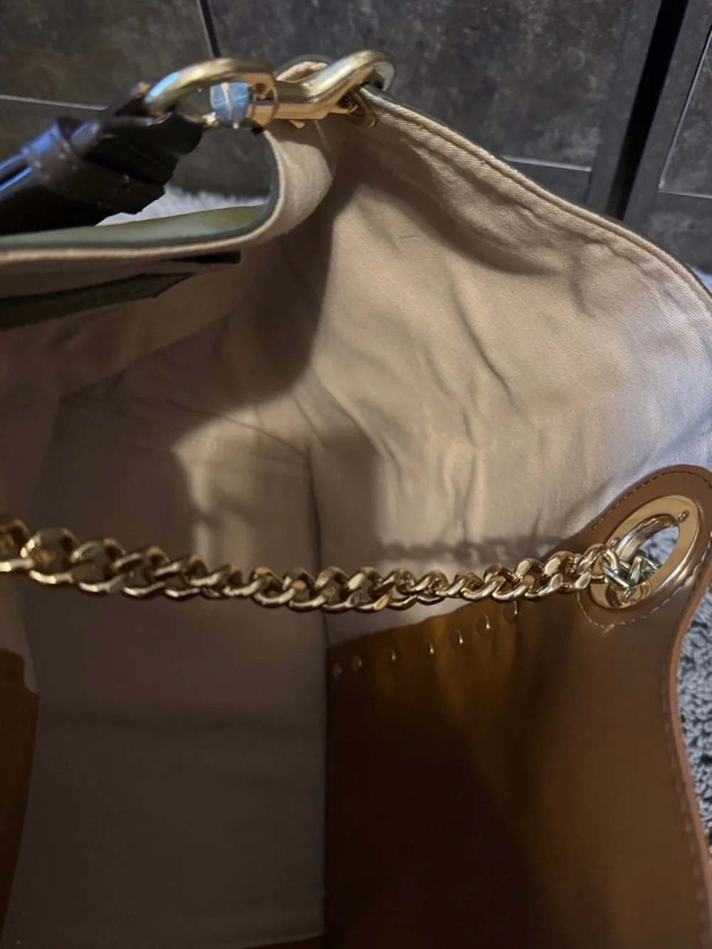 See By Chloe Two-Tone Olive & Tan Leather Shoulder Bag with Gold Hardware - Picture 12 of 14
